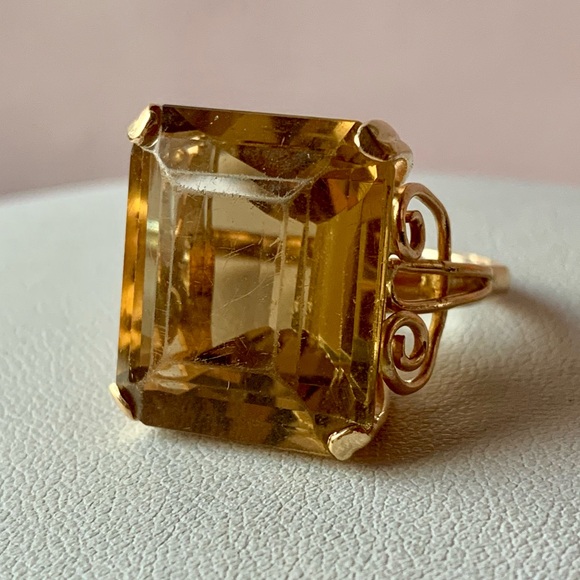 VINTAGE 14K YELLOW GOLD HUGE STEP EMERALD CUT CITRINE QUARTZ RING STATEMENT - Picture 12 of 16